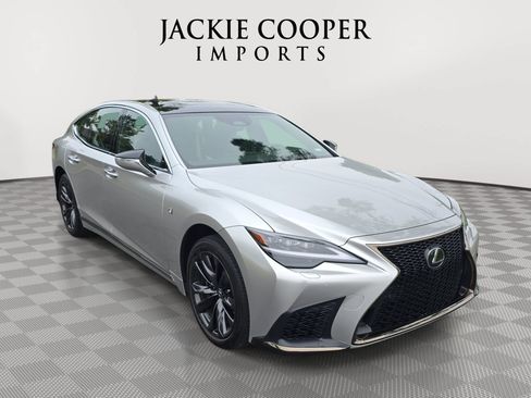 Used 2025 Lexus LS 500 F Sport AWD/4WD image 3