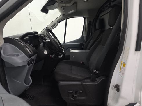 Used 2019 Ford Transit 250 130 Low Roof image 7