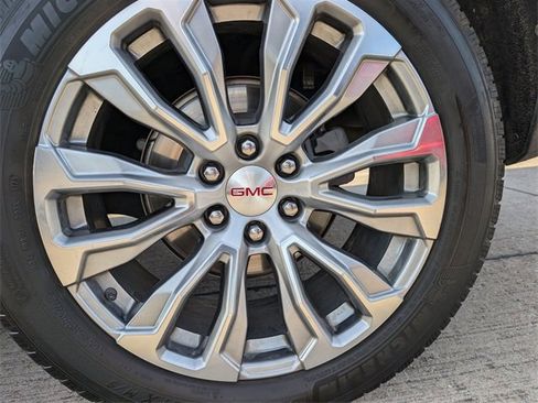 Used 2022 GMC Yukon Denali image 7