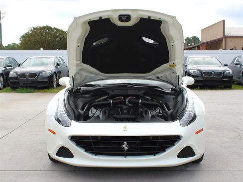 Used 2015 Ferrari California T image 56