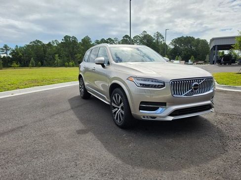 Used 2024 Volvo XC90 B5 Plus AWD/4WD image 15