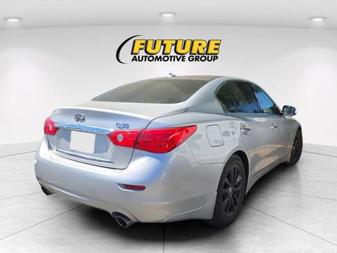 Used 2017 INFINITI Q50 3.0t Premium RWD image 2