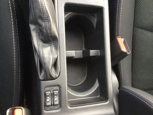 Used 2014 Subaru Crosstrek 2.0i Premium image 32