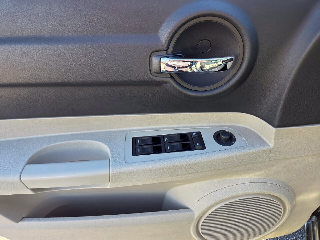 Used 2006 Dodge Charger R/T w/ Convenience Group II RWD image 22