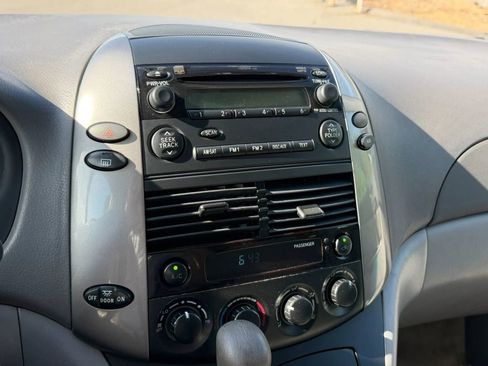 Used 2008 Toyota Sienna LE FWD image 26