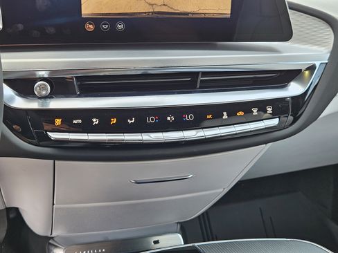 New 2025 Cadillac Lyriq Sport image 28