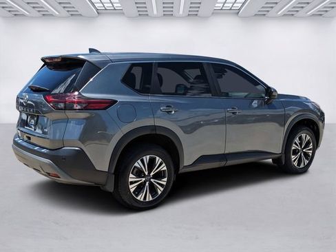 Used 2023 Nissan Rogue SV FWD image 5