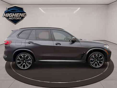 Used 2022 BMW X5 M Competition image 8