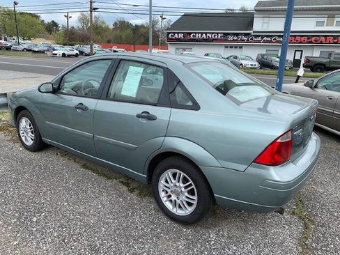 Used 2005 Ford Focus SE image 6