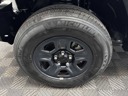 Used 2023 Jeep Wrangler Unlimited Sport image 19