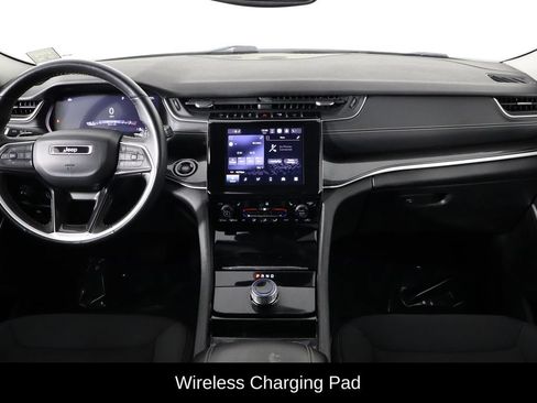 Used 2022 Jeep Grand Cherokee L Laredo w/ Luxury Tech Group I AWD/4WD image 13