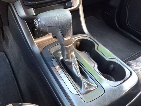 Used 2018 Chevrolet Colorado W/T w/ WT Convenience Package RWD image 22