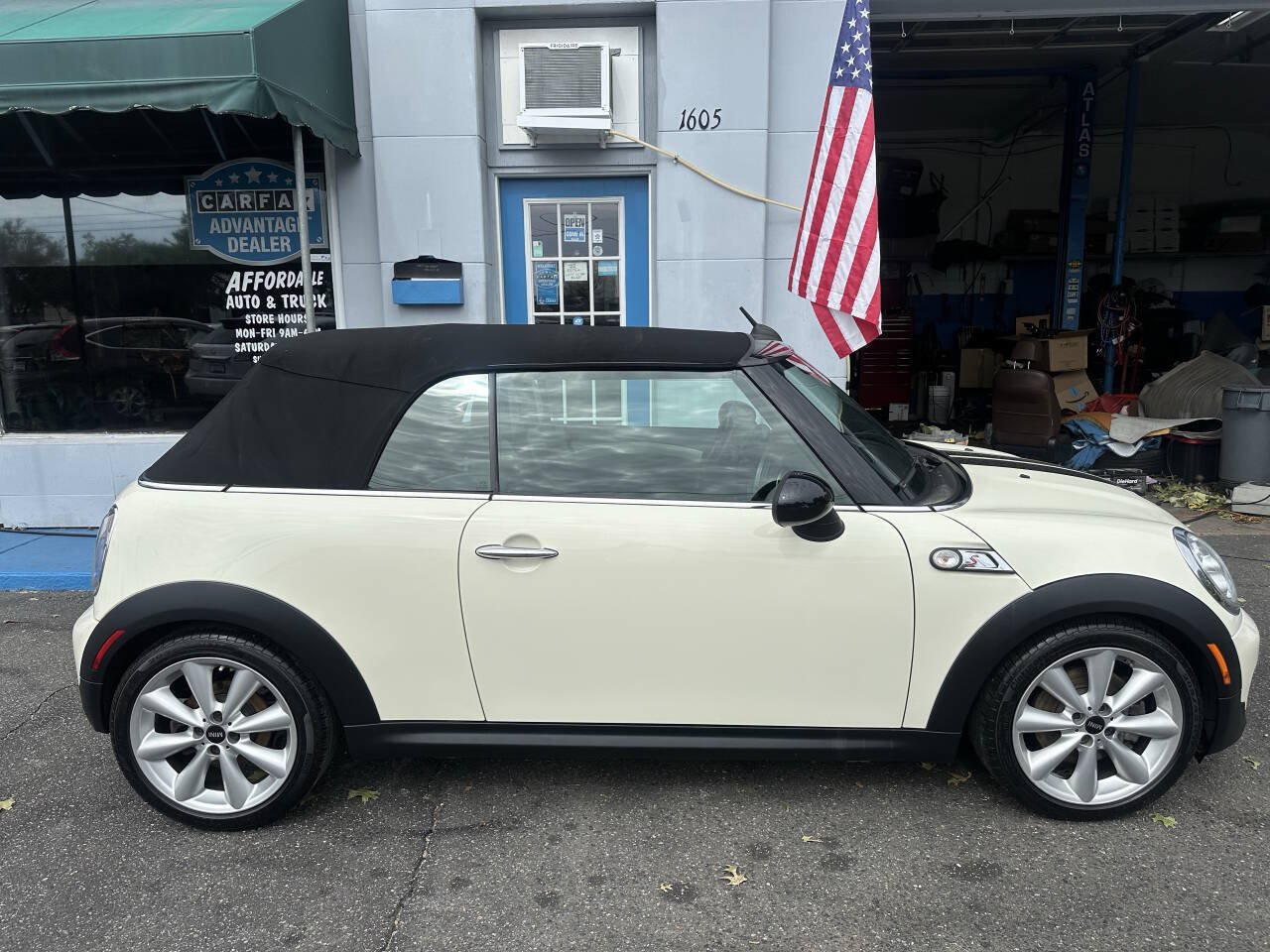 Used 2015 MINI Cooper S FWD image 7
