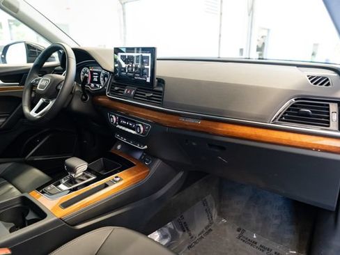Certified 2024 Audi Q5 2.0T Premium Plus w/ Premium Plus Package AWD/4WD image 30