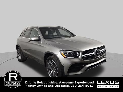 Used 2021 Mercedes-Benz GLC 300 4MATIC image 4