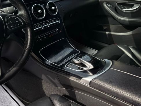 Used 2018 Mercedes-Benz C 300 Sedan image 27