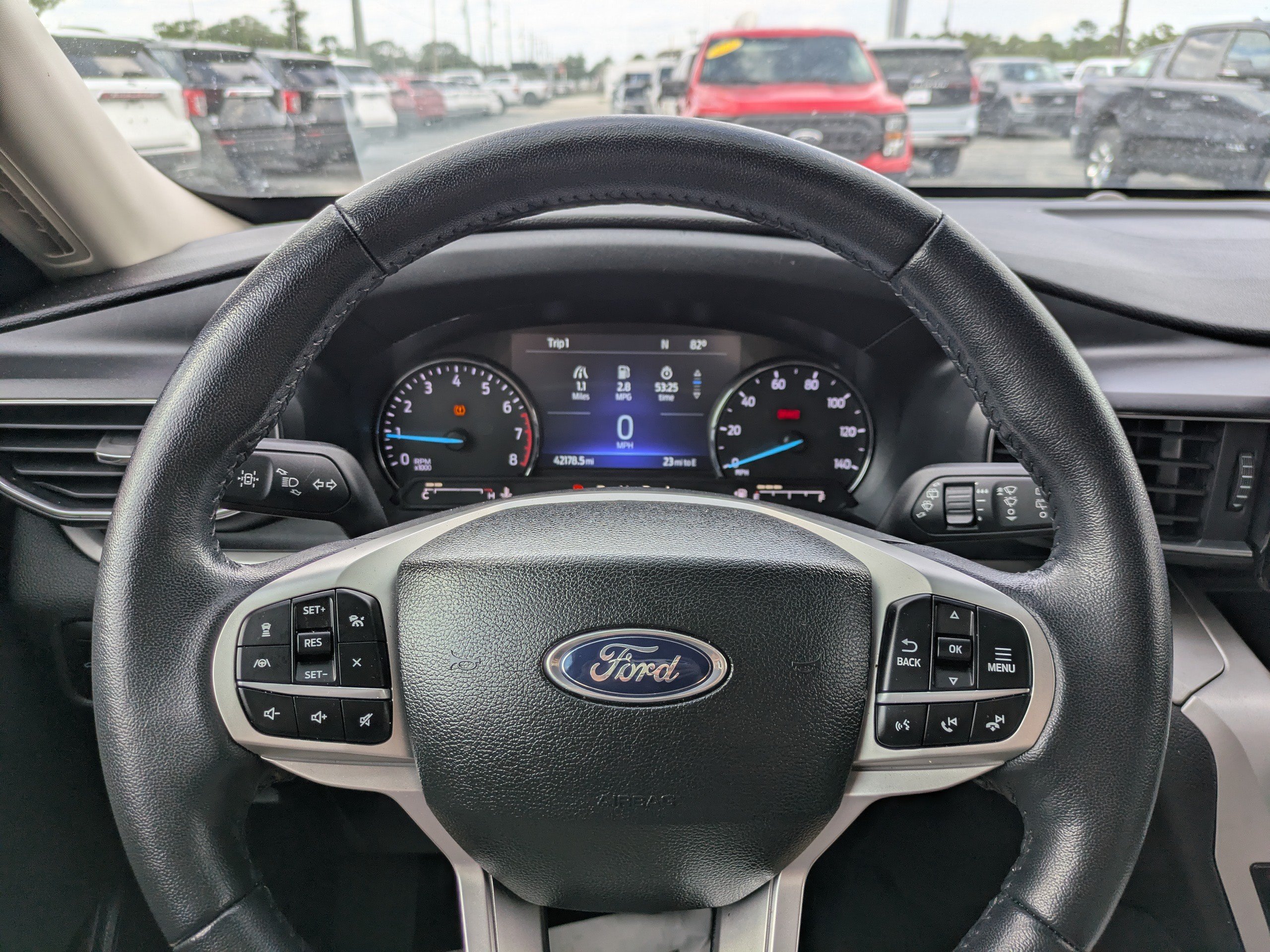 Used 2023 Ford Explorer XLT w/ Equipment Group 202A RWD image 23