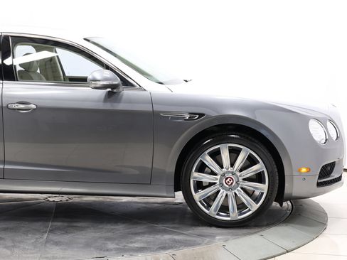 Used 2018 Bentley Flying Spur V8 AWD/4WD image 74