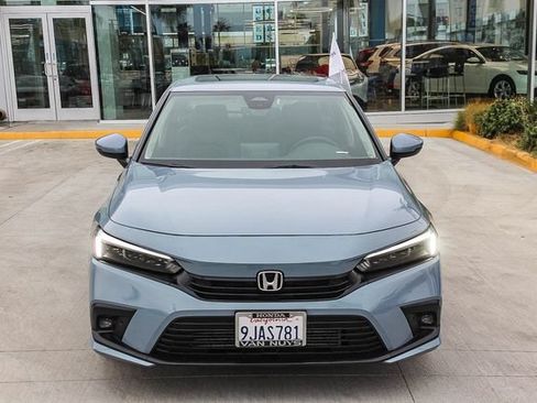 Used 2024 Honda Civic Touring image 2