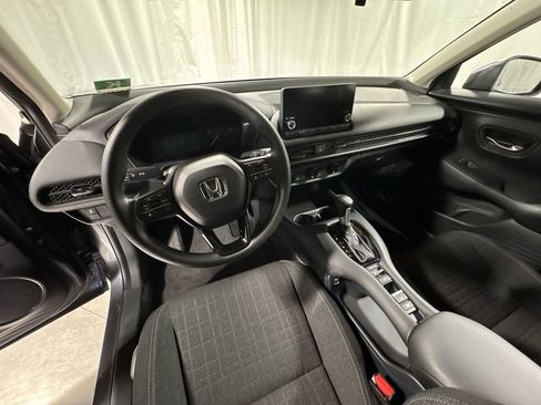 Used 2023 Honda HR-V LX image 15