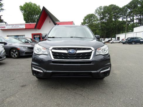 Used 2017 Subaru Forester 2.5i Premium w/ All-Weather Package AWD/4WD image 3
