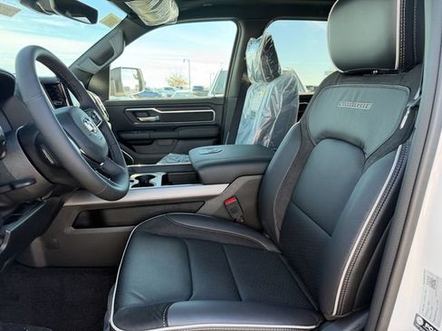 New 2026 RAM 1500 Laramie w/ Laramie Preferred Package AWD/4WD image 16