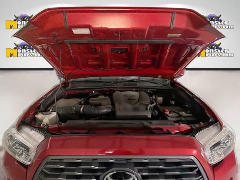 Used 2021 Toyota Tacoma TRD Sport w/ Technology Package image 30