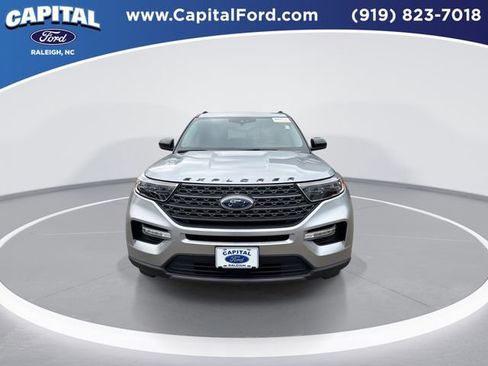 Certified 2023 Ford Explorer XLT w/ Equipment Group 202A image 3