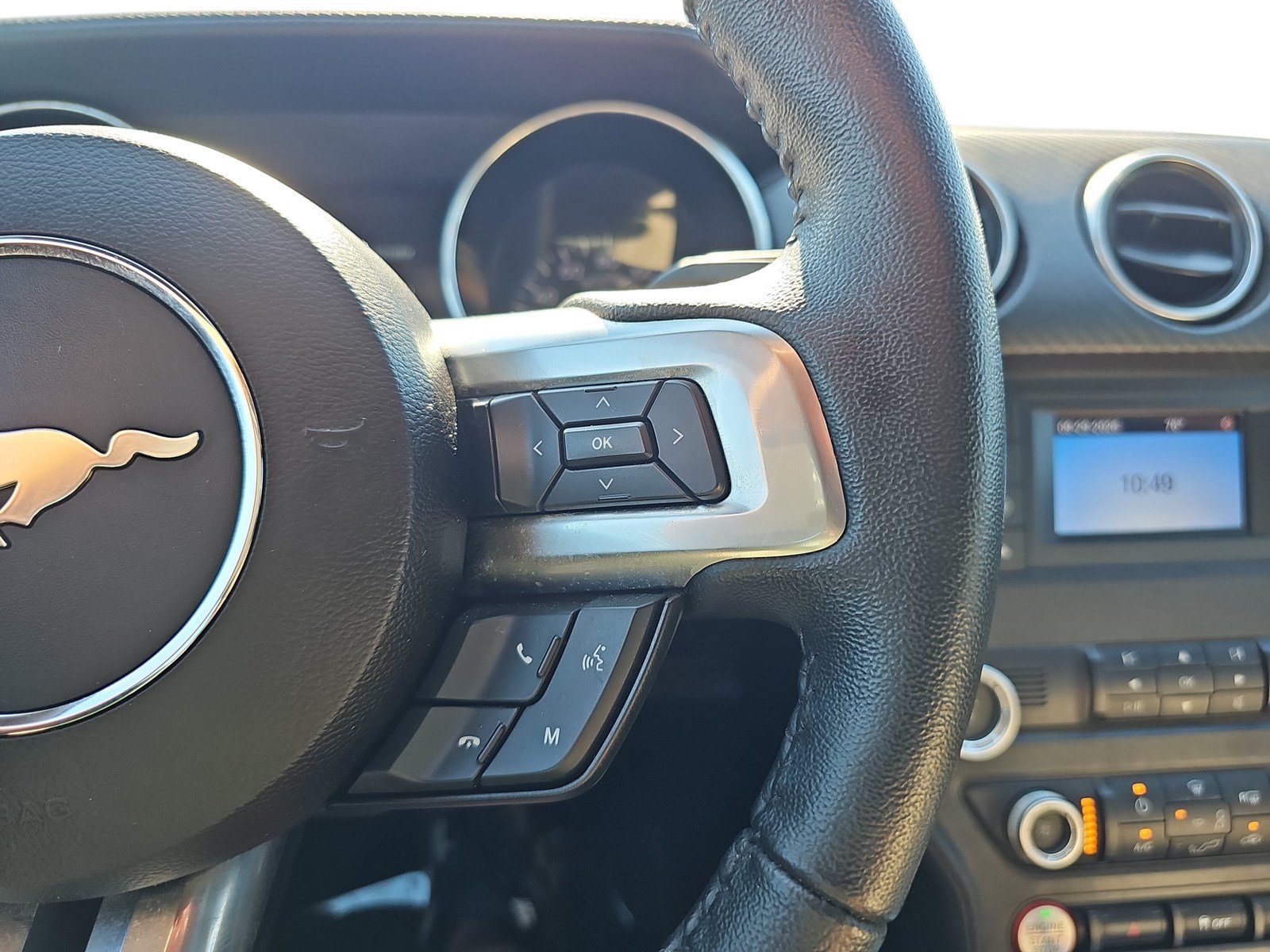 Used 2019 Ford Mustang Convertible RWD image 14