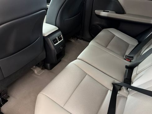 Used 2017 Lexus RX 350 FWD image 4