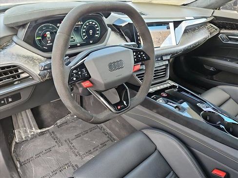 New 2025 Audi RS e-tron GT performance image 3