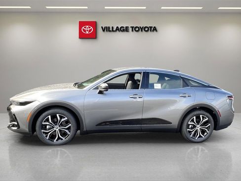 New 2026 Toyota Crown XLE image 2