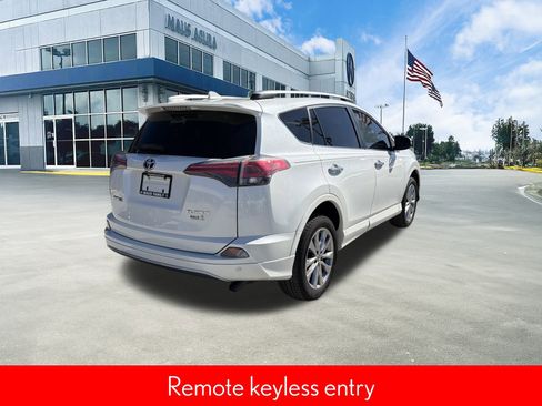 Used 2017 Toyota RAV4 Platinum image 4