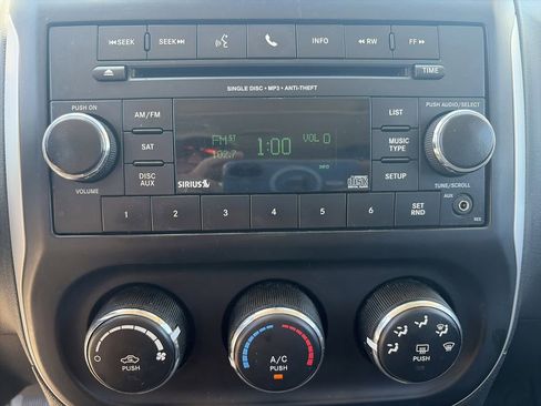 Used 2017 Jeep Compass High Altitude FWD image 21