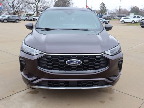 Used 2023 Ford Escape ST-Line w/ Tech Pack #1 image 2