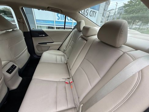 Used 2015 Honda Accord EX-L image 30