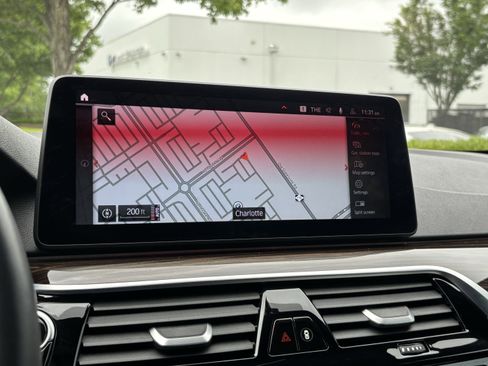Certified 2023 BMW 530i xDrive w/ M Sport Package AWD/4WD image 25
