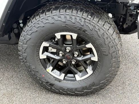 New 2026 Jeep Gladiator Rubicon AWD/4WD image 10