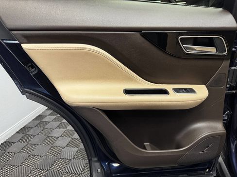 Used 2017 Jaguar F-PACE Prestige image 45