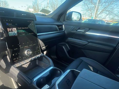 Used 2026 GMC Terrain Elevation w/ Elevation Premium Package image 21