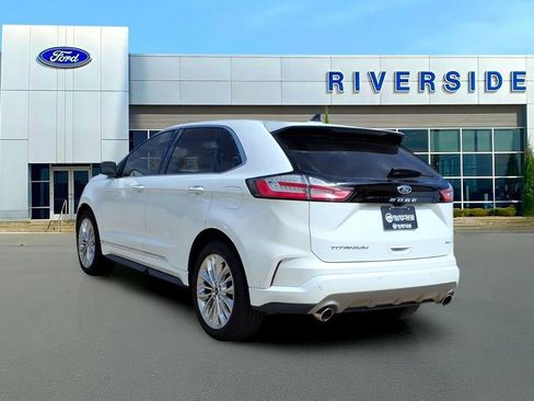 Used 2022 Ford Edge Titanium w/ Equipment Group 301A AWD/4WD image 5