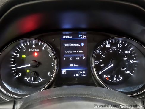 Used 2019 Nissan Rogue S image 18