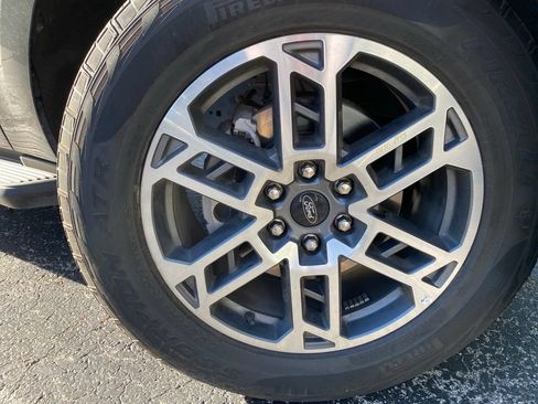 Used 2025 Ford Expedition Max Active AWD/4WD image 2