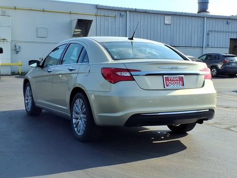 Used 2011 Chrysler 200 Limited FWD image 6