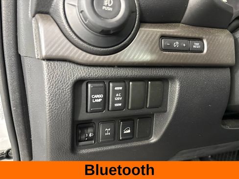 Used 2020 Nissan Titan PRO-4X w/ Pro-4x Convenience Package AWD/4WD image 11