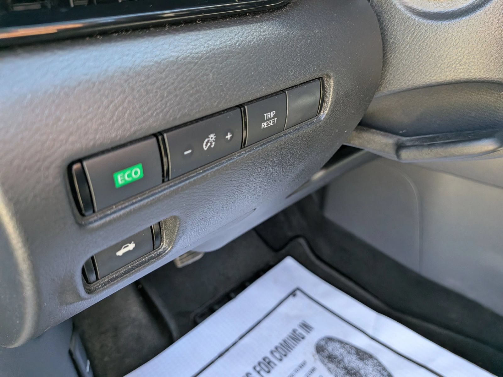 Used 2025 Nissan Sentra SV FWD image 37