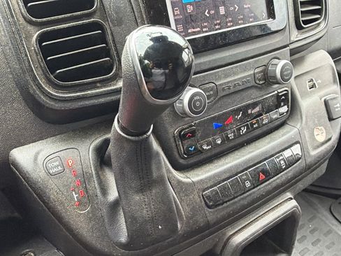 Used 2024 RAM ProMaster 2500 w/ Convenience Group FWD image 27