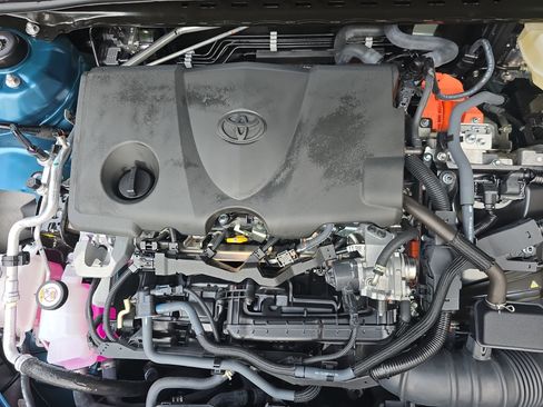 Used 2026 Toyota Camry LE FWD image 28
