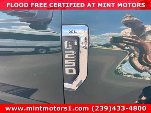 Used 2021 Ford F250 XL w/ Power Equipment Group RWD image 44