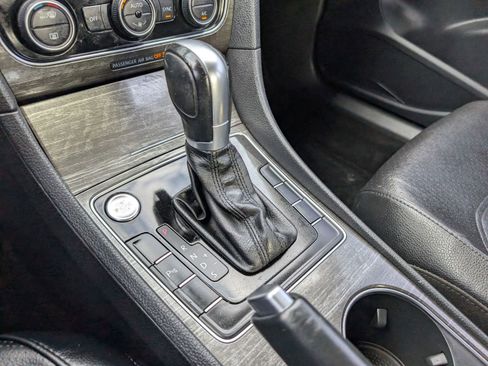 Used 2018 Volkswagen Passat 2.0T SE image 29